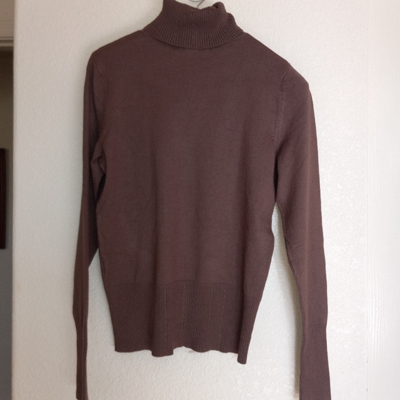 Women's Merona sweater turtleneck Brown size medium NWOT rayon/ nylon - Picture 2 of 6